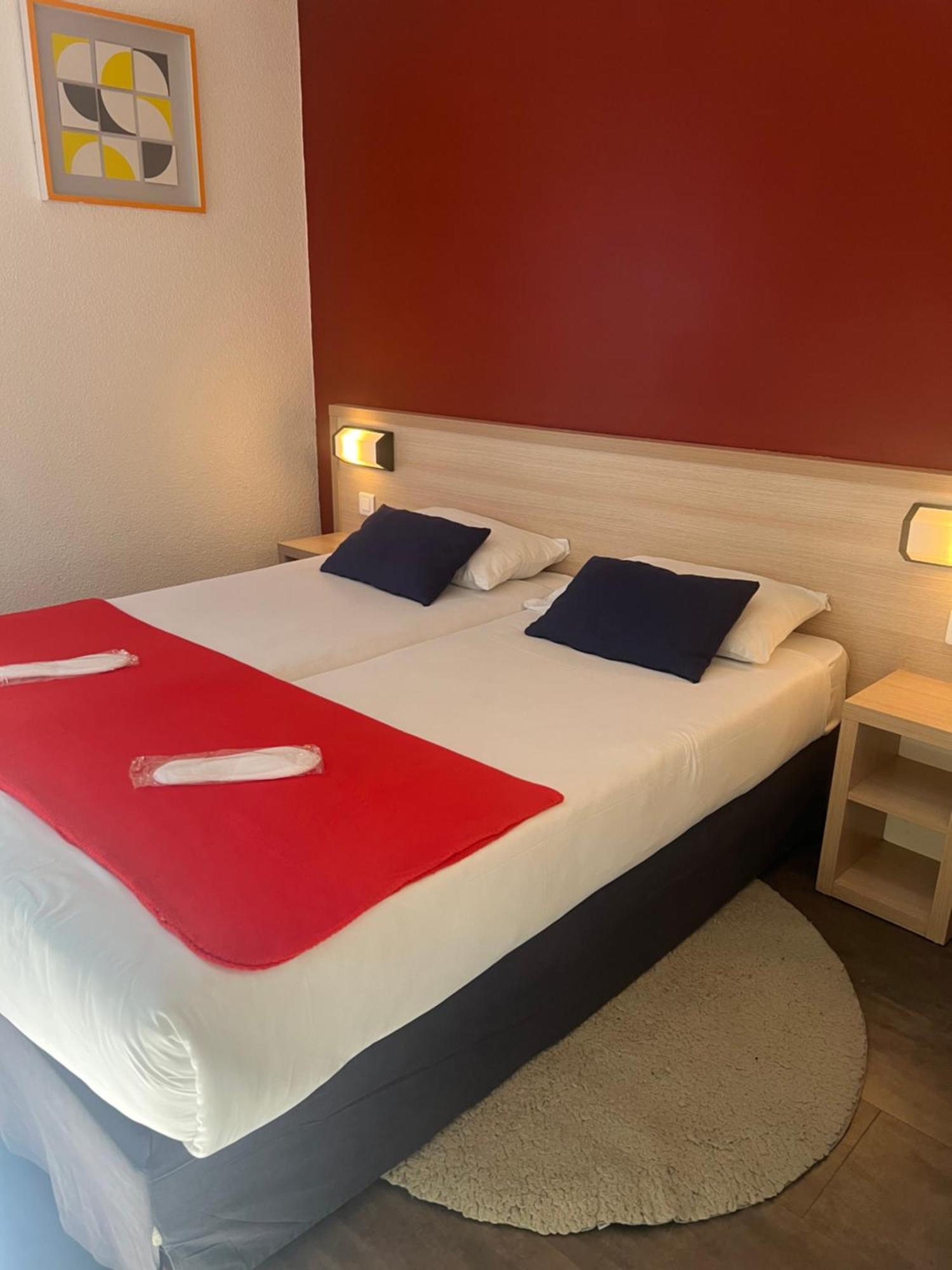 Budget Hotel Melun Sud - Dammarie Les Lys Dammarie-lè-Lys Exterior foto